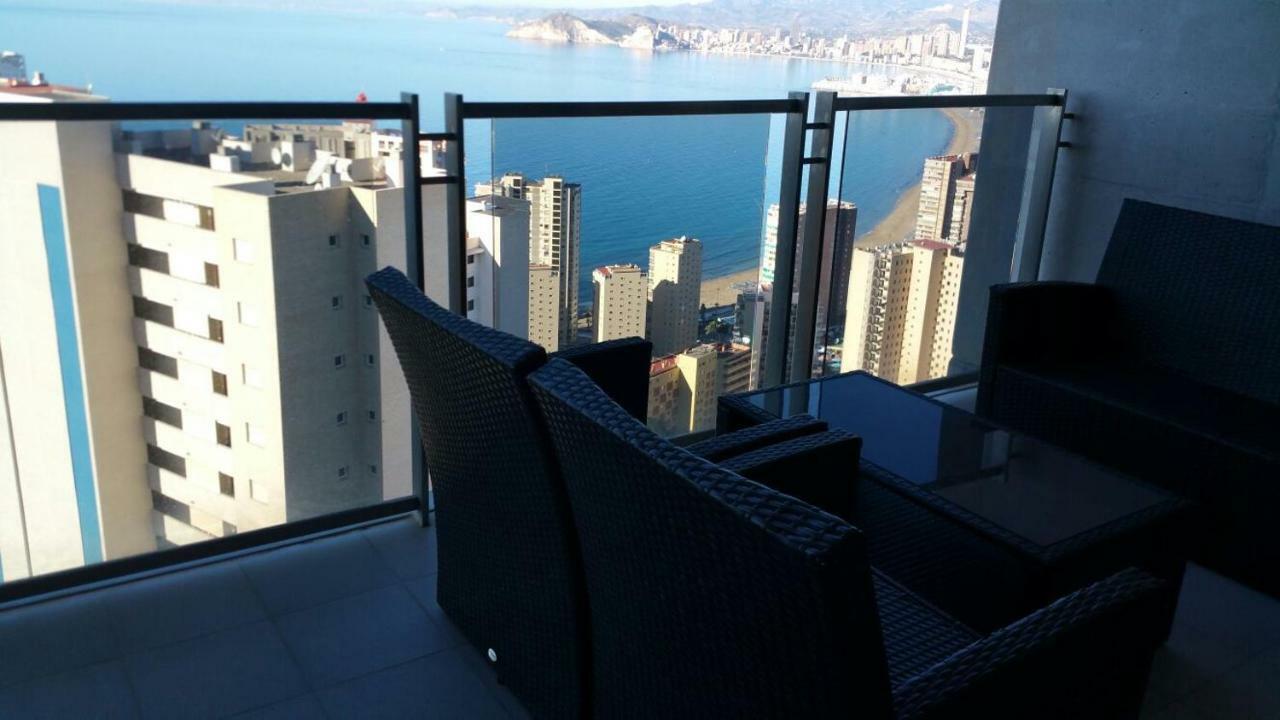 Apartameno Con Panoramicas Vistas Benidorm Bagian luar foto